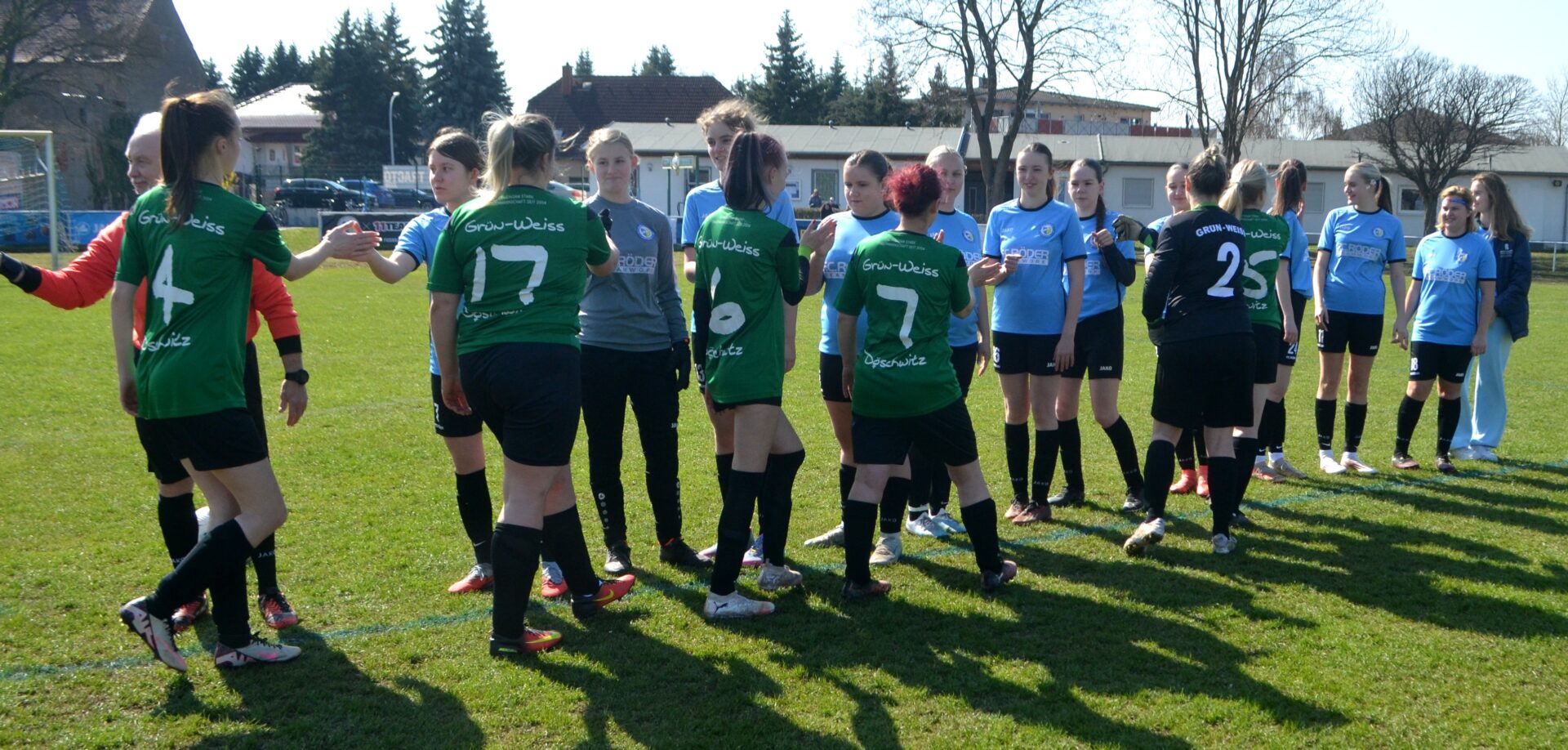 Knapper aber verdienter Heimsieg: Frauen bezwingen SG Grün-Weiß Döschwitz 1:0
