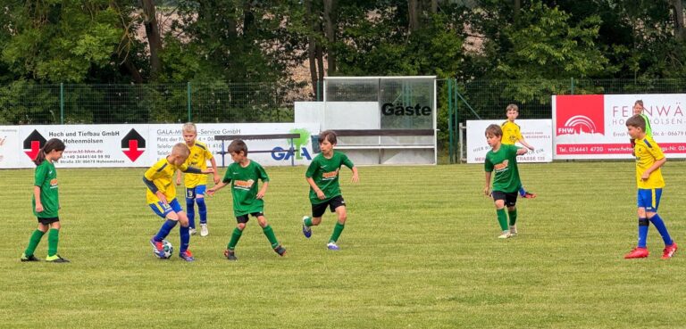 F-Junioren beim Turnier des SV Großgrimma