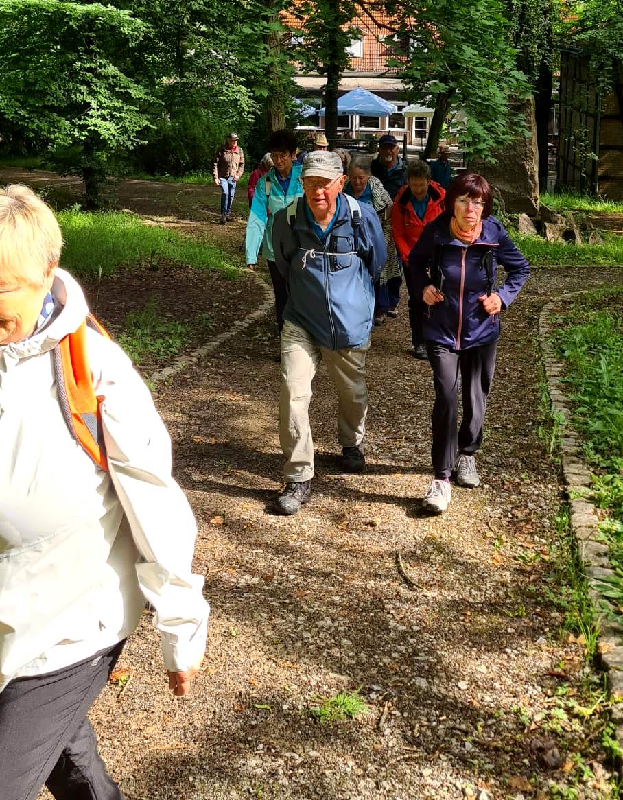 15. Wanderung W1: Naumburg Buchholz Rundweg am 11. Juni 2026