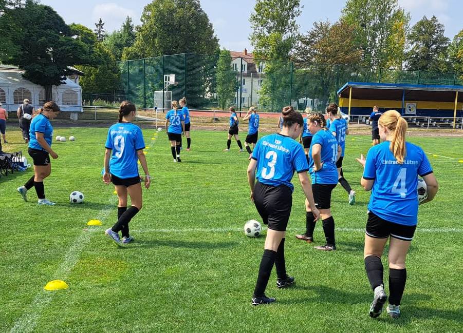 Frauen siegen souverän: TSV Eintracht Lützen bezwingt SG Döllnitz mit 5:2